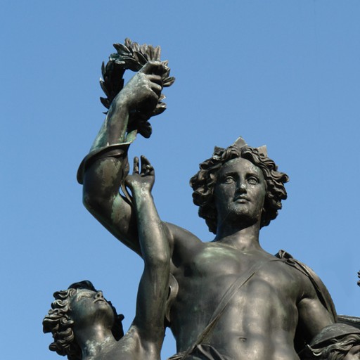 Bronze-Replik einer Schillingschen Skulptur auf den Brühlschen Terrassen in Dresden – historische Referenz; Bildquelle: https://commons.wikimedia.org/wiki/User:Kolossos